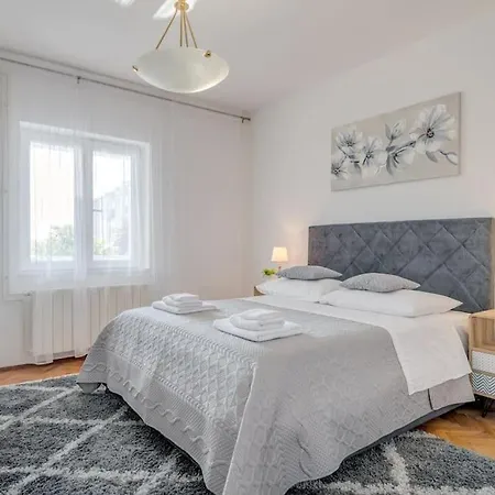 Apartment New- 3 Bedroom In