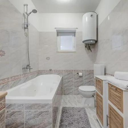 Apartment New- 3 Bedroom In Trogir