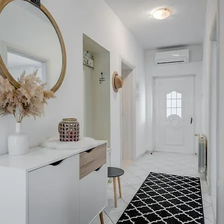 Apartment New- 3 Bedroom In Trogir